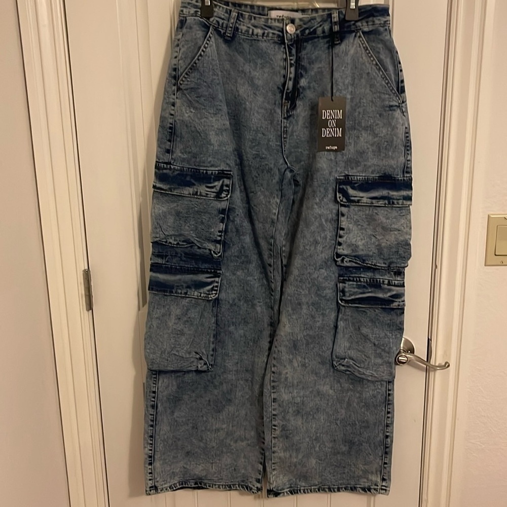 Refuge Baggy OVERSIZED 12” wide leg Cargo women’s L pocket Jeans heavy wash NWT